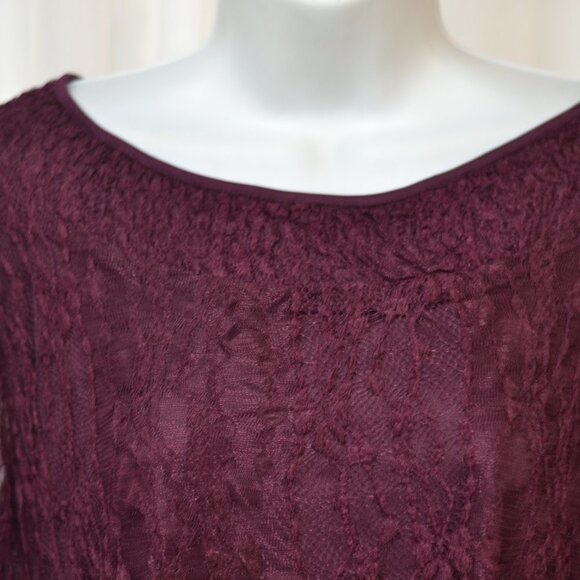Style & Co Burgundy Lace Off shoulders w/ Long Sleeves - Picture 7 of 8